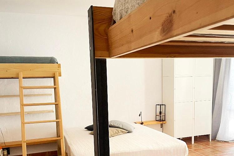 Tenerife Surf Camp Hostel La Mareta Kültér fotó